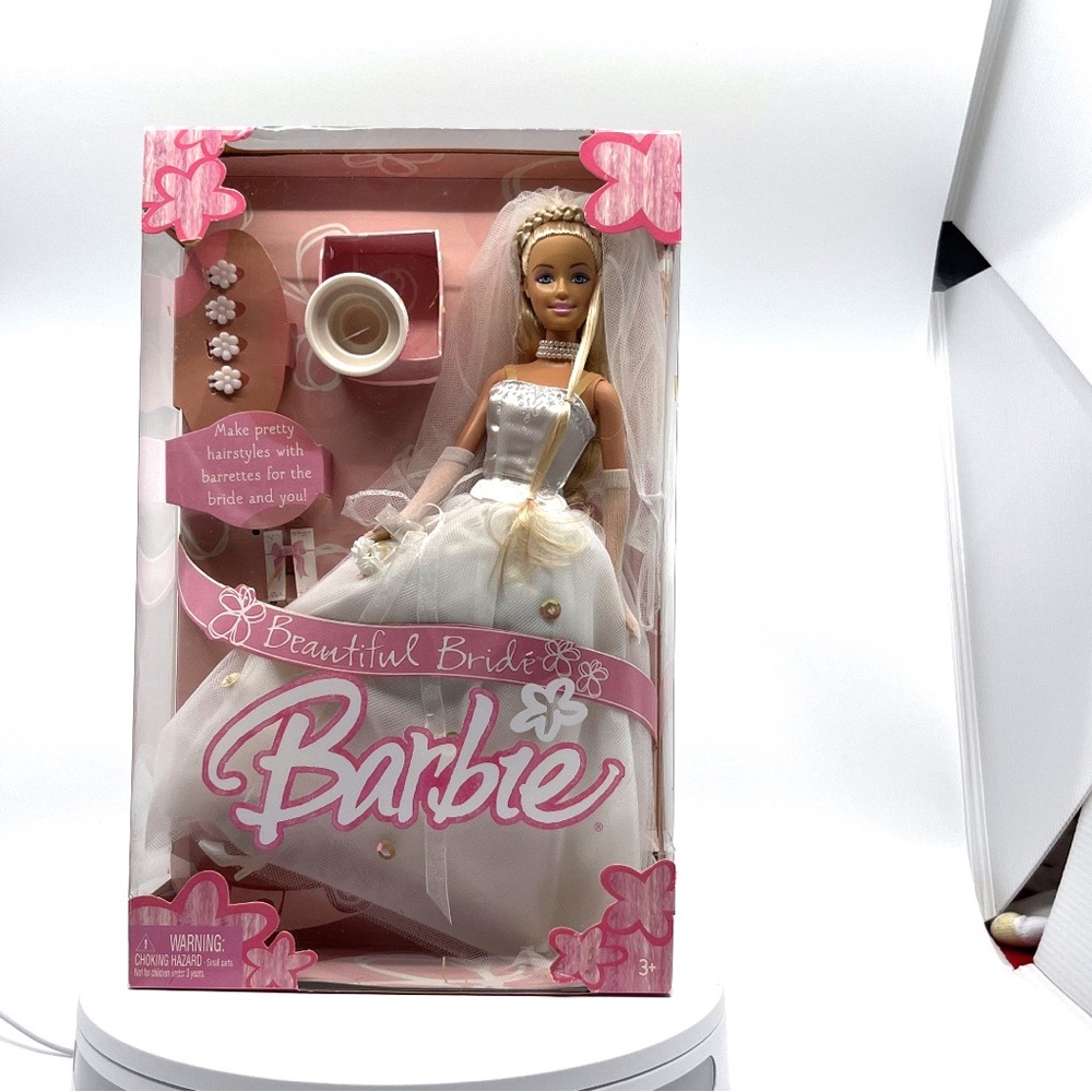 Barbie Beautiful Bride doll 2004 New in Box